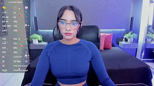 Emelyy Jones online show from 04/29/26, 11:36