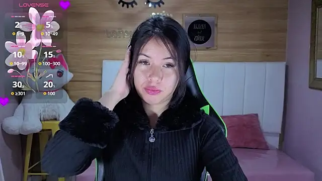 Kylia a online show from 04/17/26, 01:03