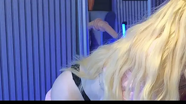 KarmaArms online show from 04/13/26, 07:41