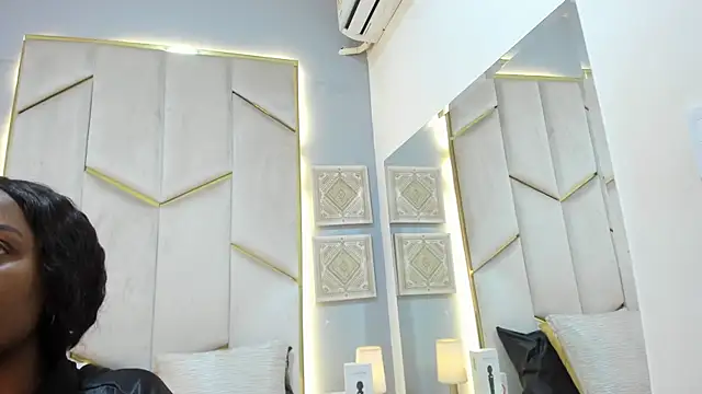 KarinaaCoxx online show from 04/22/26, 12:39