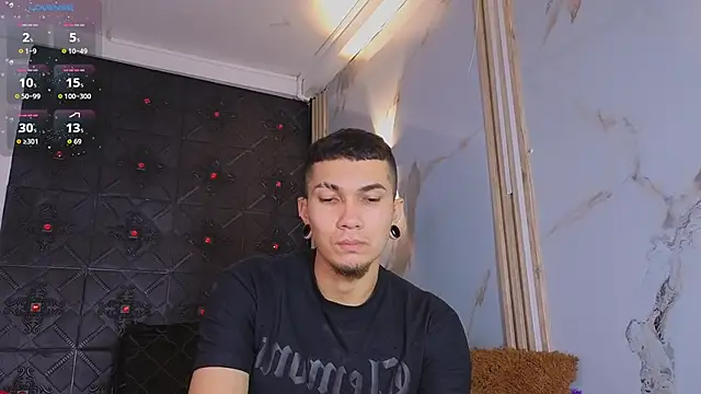 Logan and Reachel online show from 04/17/26, 07:06