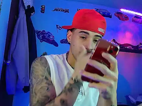 Snapshot of TOMAS_CONOR chatting on 02/19/26, 01:45 TOMAS CONOR online show from 02/19/26, 01:45