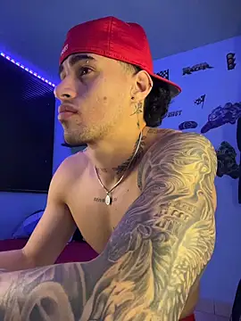 Snapshot of TOMAS_CONOR chatting on 02/21/26, 06:03 TOMAS CONOR online show from 02/21/26, 06:03