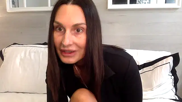 Snapshot of ms_lara chatting on 03/05/26, 11:17 ms lara online show from 03/05/26, 11:17