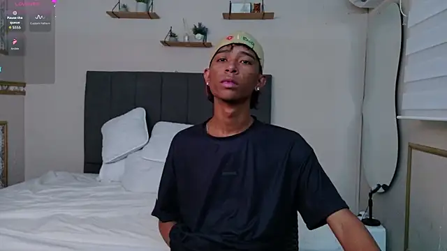 Little Twink19x online show from 02/27/26, 11:54