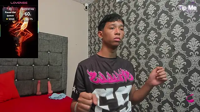 Little Twink19x online show from 04/16/26, 07:14