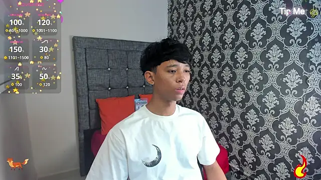 Snapshot of Little_Twink19x chatting on 07/18/26, 07:50 Little Twink19x online show from 07/18/26, 07:50