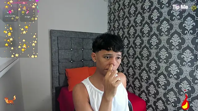 Snapshot of Little_Twink19x chatting on 07/19/26, 07:39 Little Twink19x online show from 07/19/26, 07:39