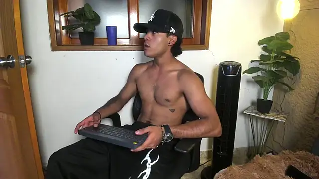 Jeremy wallker online show from 04/21/26, 08:34