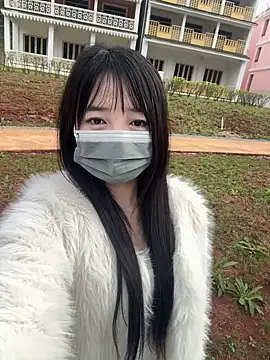 zhuendong000001 online show from 03/13/26, 10:22