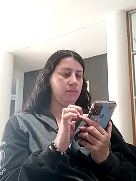 LunaDamasco online show from 04/07/26, 07:03