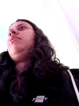 LunaDamasco online show from 04/10/26, 07:40