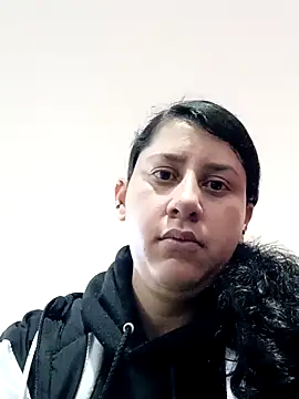 LunaDamasco online show from 04/18/26, 02:48