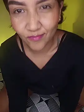 EmiliaVincenzo online show from 02/24/26, 01:20