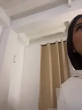 EmiliaVincenzo online show from 03/13/26, 10:22