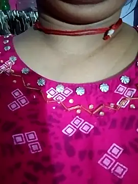 Snapshot of Karishma_bhabi99A chatting on 05/16/26, 07:56 Karishma bhabi99A online show from 05/16/26, 07:56