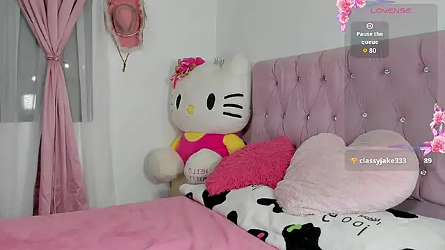 Snapshot of valentine_sweety chatting on 05/15/26, 11:12 valentine sweety online show from 05/15/26, 11:12
