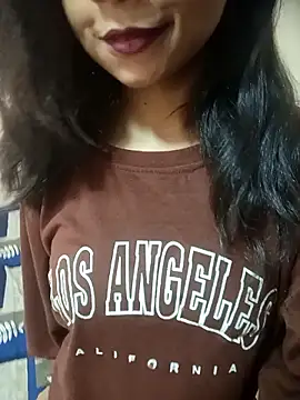 Anamika Singh0 online show from 06/09/26, 06:47