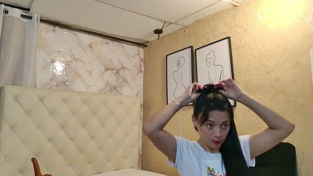 QueenSallyDesire online show from 05/08/26, 03:12
