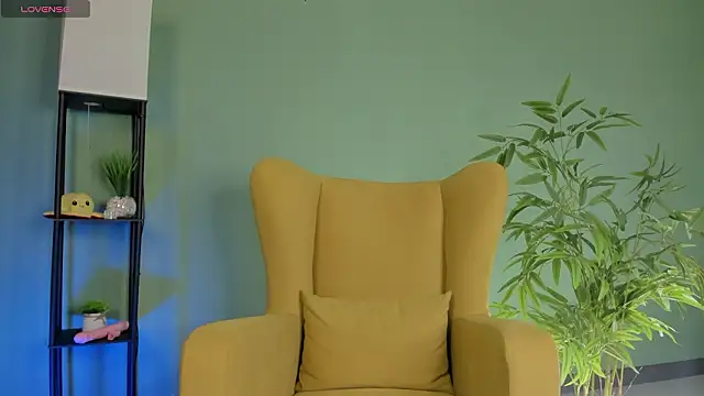 Snapshot of taticamomile chatting on 03/06/26, 04:09 taticamomile online show from 03/06/26, 04:09