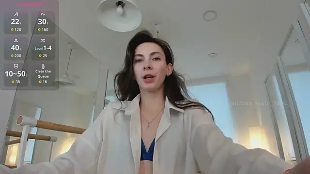 Scarlet Muse  online show from 03/25/26, 09:15