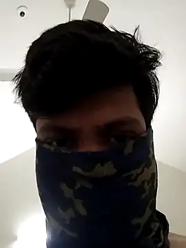 smallthickdick115 online show from 04/18/26, 04:16