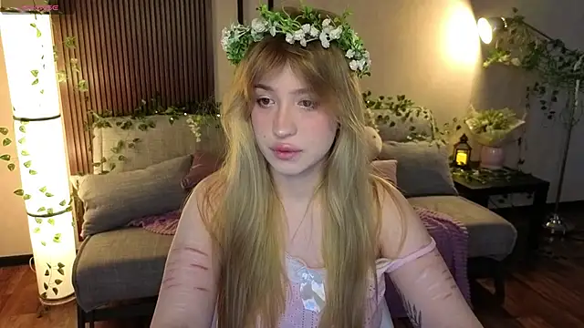 linaloon online show from 04/24/26, 06:38