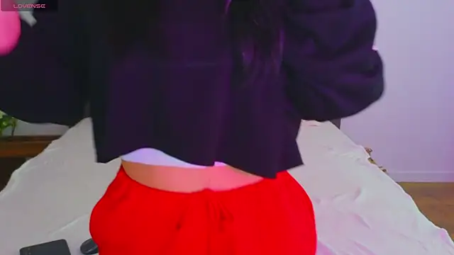 LauraDelightX online show from 03/11/26, 06:41