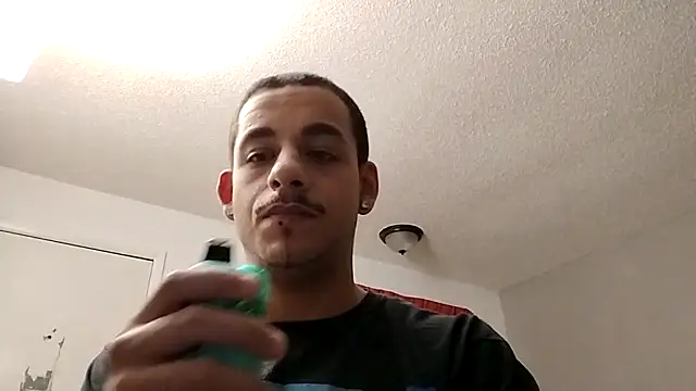 momo0208 online show from 02/25/26, 03:27