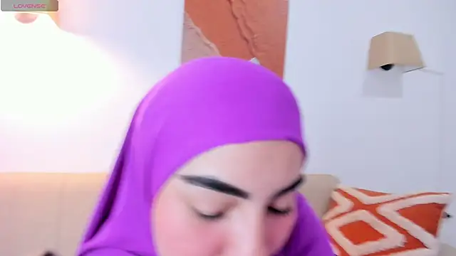 Malika Noor online show from 06/02/26, 02:30