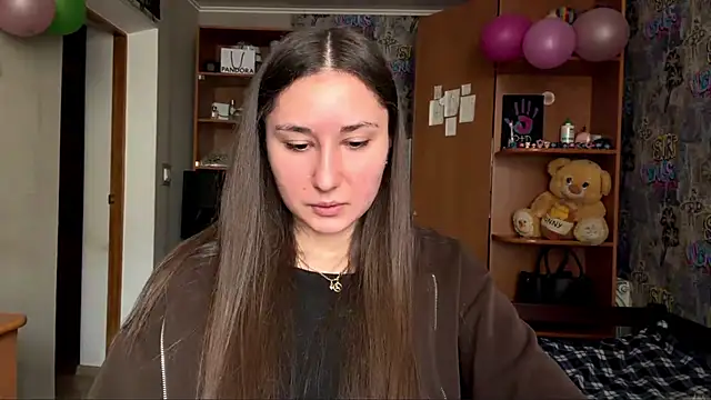 Snapshot of poly_princess chatting on 03/06/26, 09:06 poly princess online show from 03/06/26, 09:06