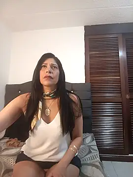 Samantha1 Rosse01 online show from 03/05/26, 04:25