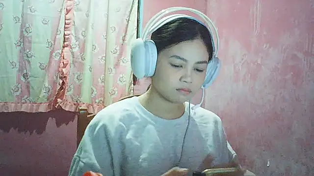 Snapshot of DessertFlower chatting on 05/01/26, 02:16 DessertFlower online show from 05/01/26, 02:16