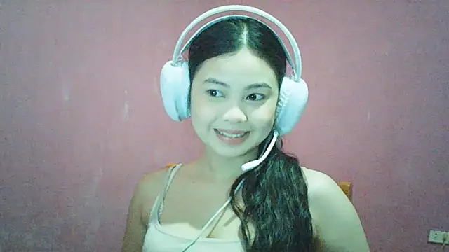 Snapshot of DessertFlower chatting on 05/28/26, 03:15 DessertFlower online show from 05/28/26, 03:15