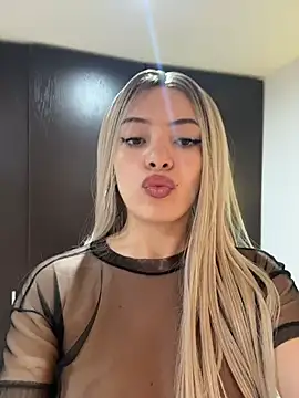 romanovanita online show from 03/30/26, 04:24