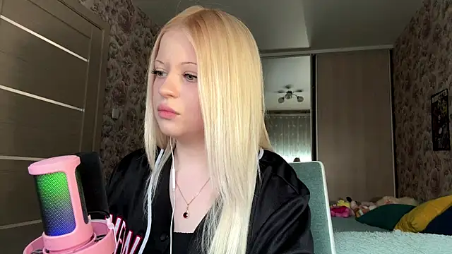 JeneeBIanks online show from 03/08/26, 09:13