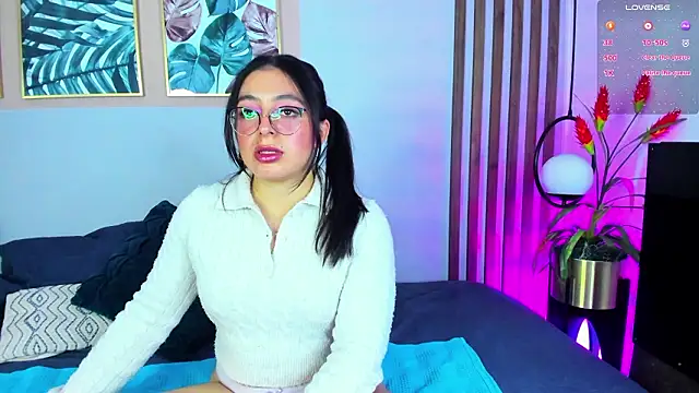 mia wills  online show from 03/13/26, 04:46