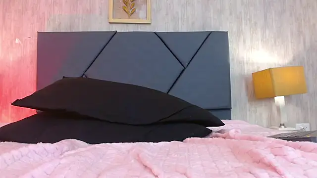 Persefyre online show from 04/03/26, 05:00