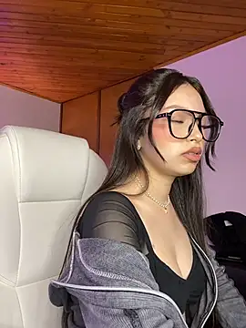 Mady Pink online show from 02/27/26, 04:23