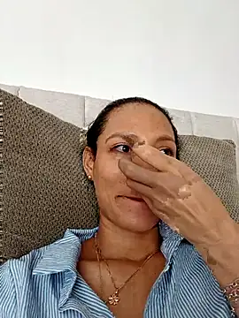 ScarletthSmith online show from 04/24/26, 06:43