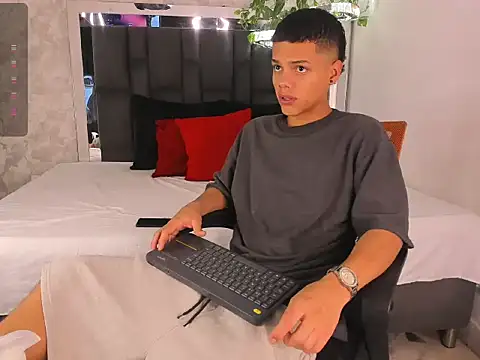 PATRIICKMILLER online show from 03/05/26, 03:08