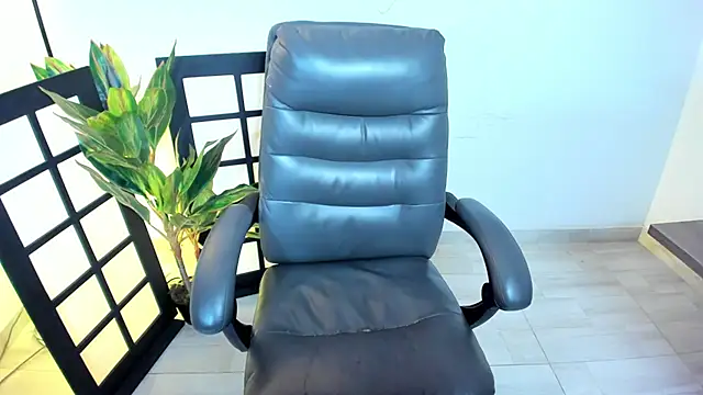 Snapshot of Antonella_Moretti_ chatting on 06/22/26, 04:53 Antonella Moretti online show from 06/22/26, 04:53