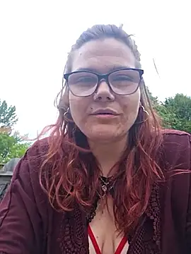 Snapshot of Sexymilf6992 chatting on 06/06/26, 11:53 Sexymilf6992 online show from 06/06/26, 11:53