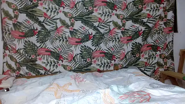 smallvioleta69 online show from 03/06/26, 04:47