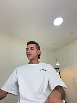 dominicjonnes online show from 02/24/26, 06:39