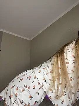 EvelynRavenwood online show from 02/25/26, 03:32