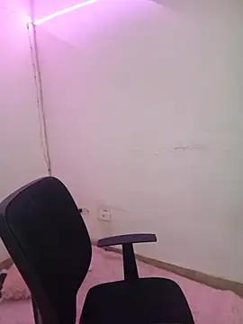 PamelaThoms online show from 04/14/26, 02:34