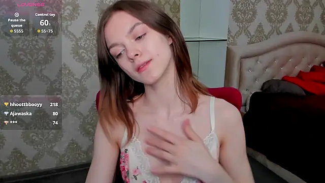  Molly Coy  online show from 05/16/26, 10:36