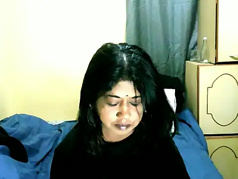 Snapshot of IndianPleasures21 chatting on 05/04/26, 07:04 IndianPleasures21 online show from 05/04/26, 07:04