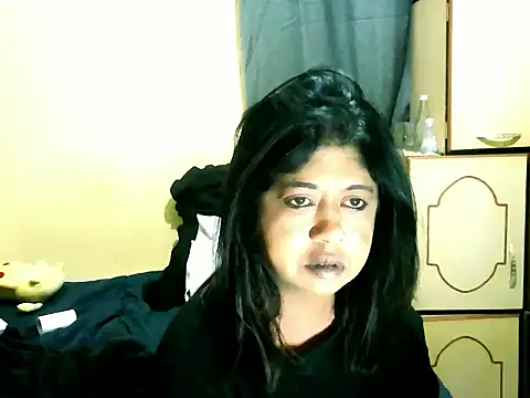 Snapshot of IndianPleasures21 chatting on 05/20/26, 01:01 IndianPleasures21 online show from 05/20/26, 01:01